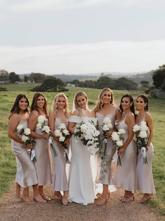 Sleek Spaghetti Straps Taffeta Sheath Bridesmaid Dresses Short Gowns