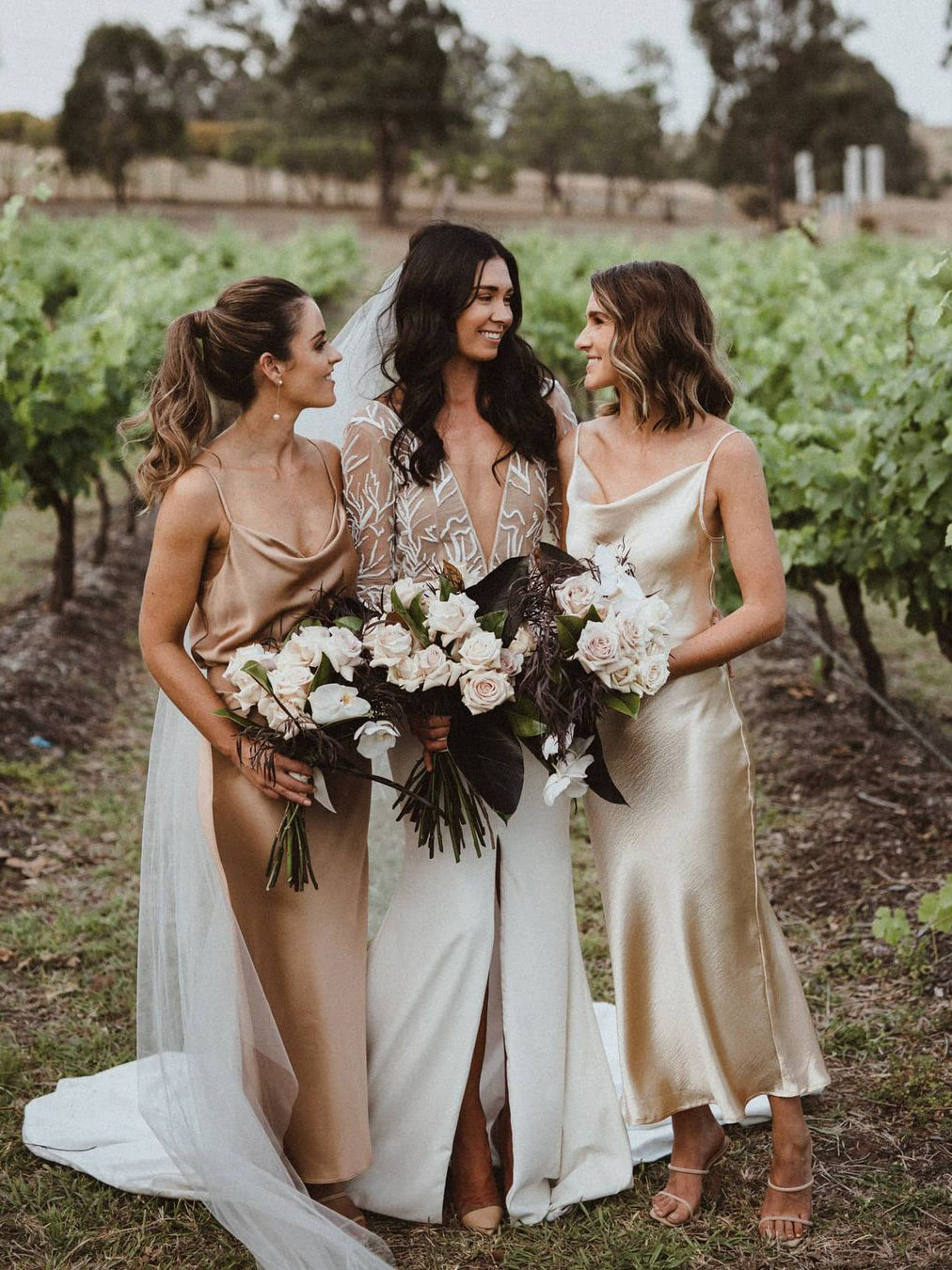 Excellent Taffeta Sheath Bridesmaid Dresses Spaghetti Straps Short Gowns 2 Types