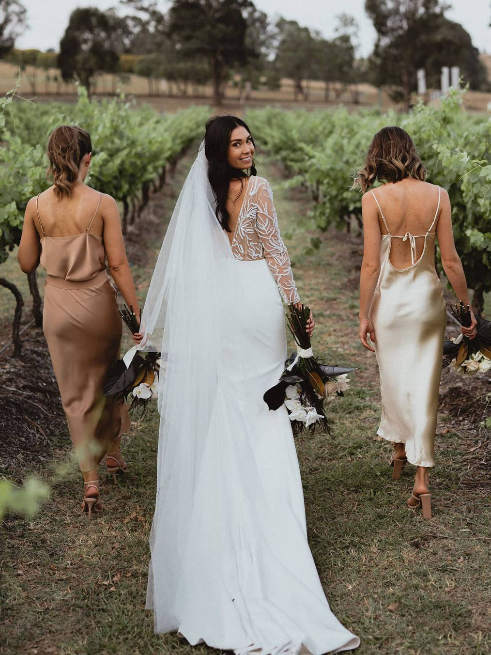 Excellent Taffeta Sheath Bridesmaid Dresses Spaghetti Straps Short Gowns 2 Types