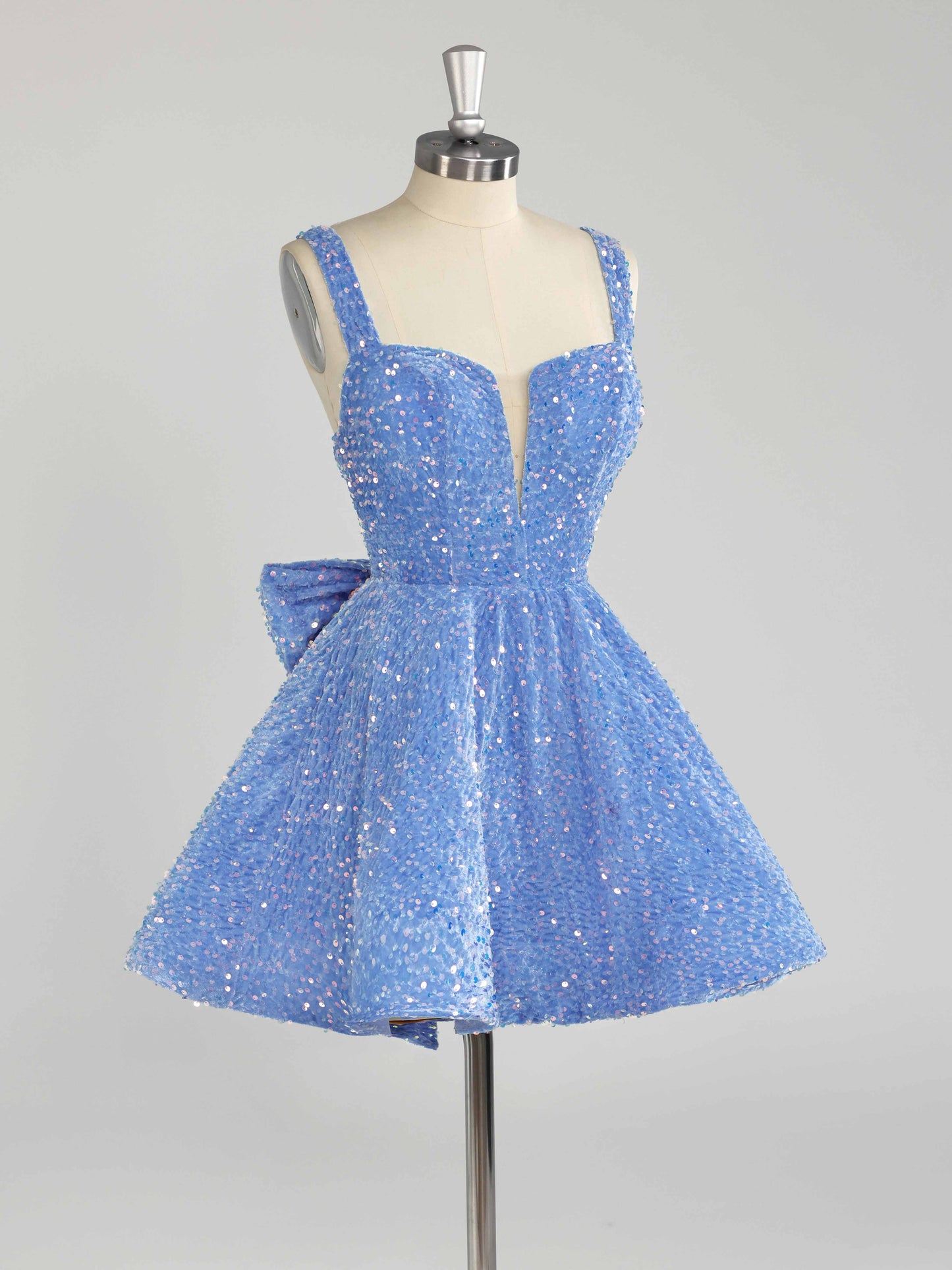 Calen A-Line Sparkly Sequin Short Homeocming Dresses With Bow