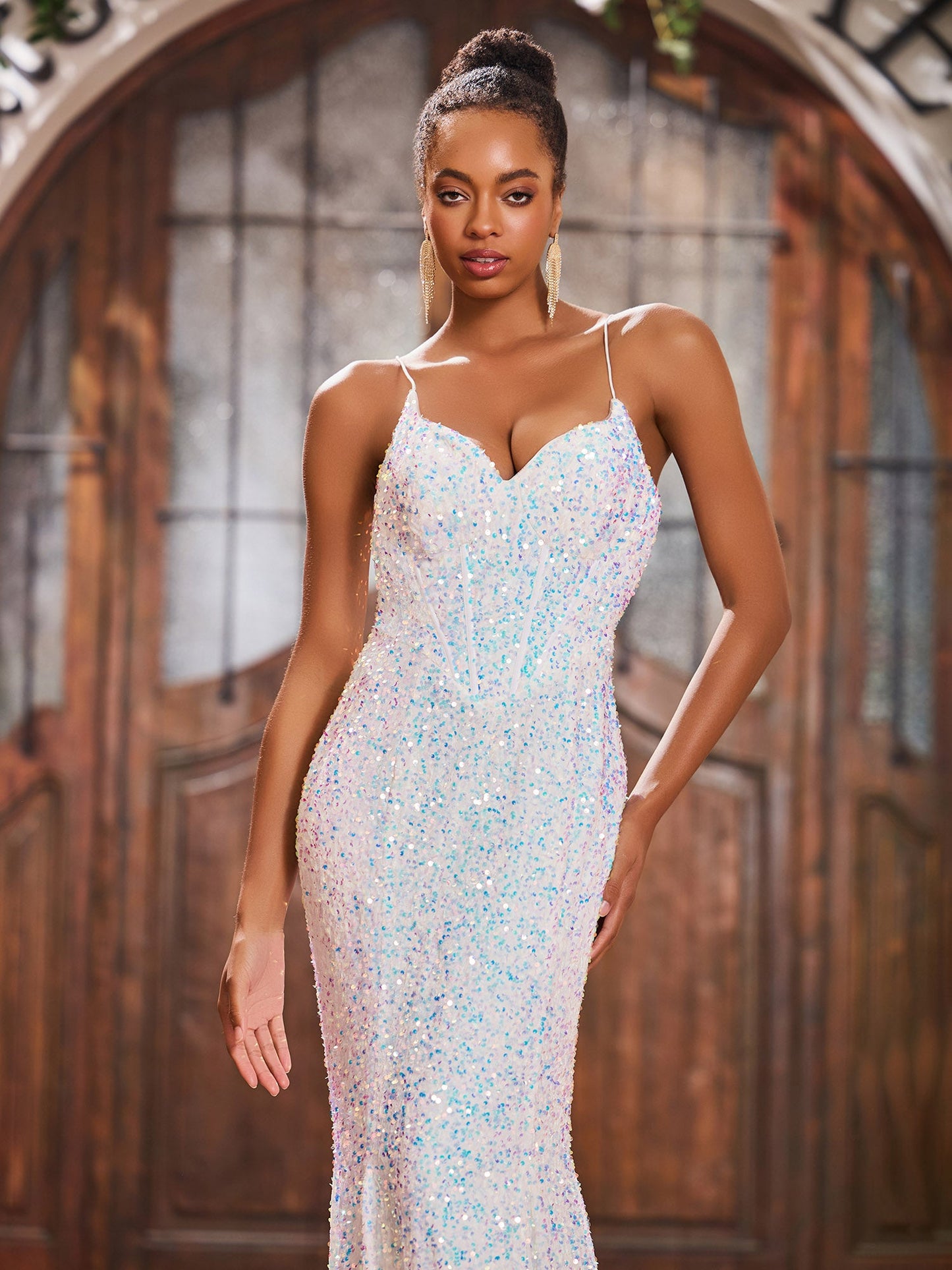 Sparkly Sequins V-neck Sweep Train Mermaid Dresses Ivory