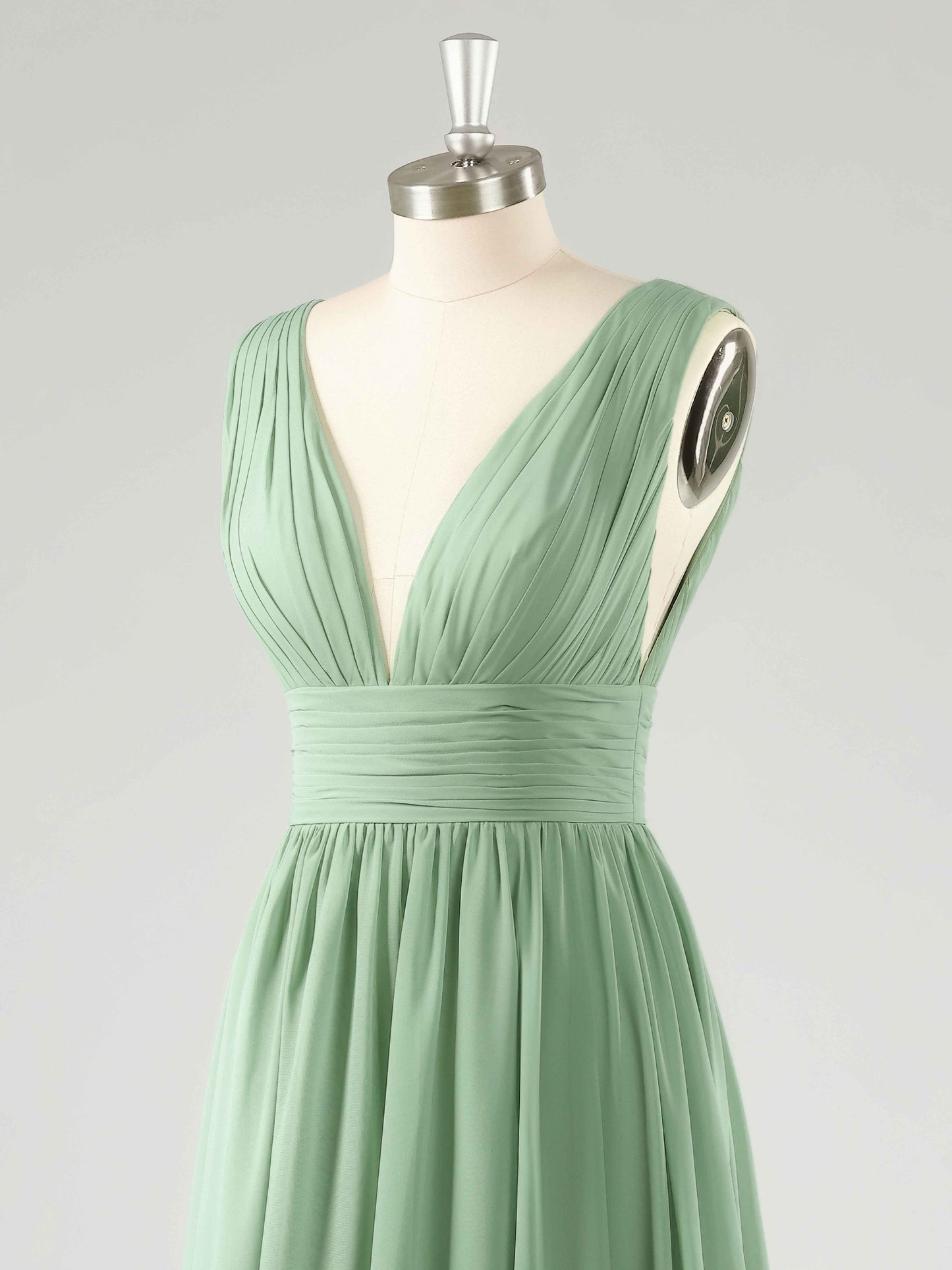 Laurel V-Neck Pleated Sleeveless Bridesmaid Dresses with Slit