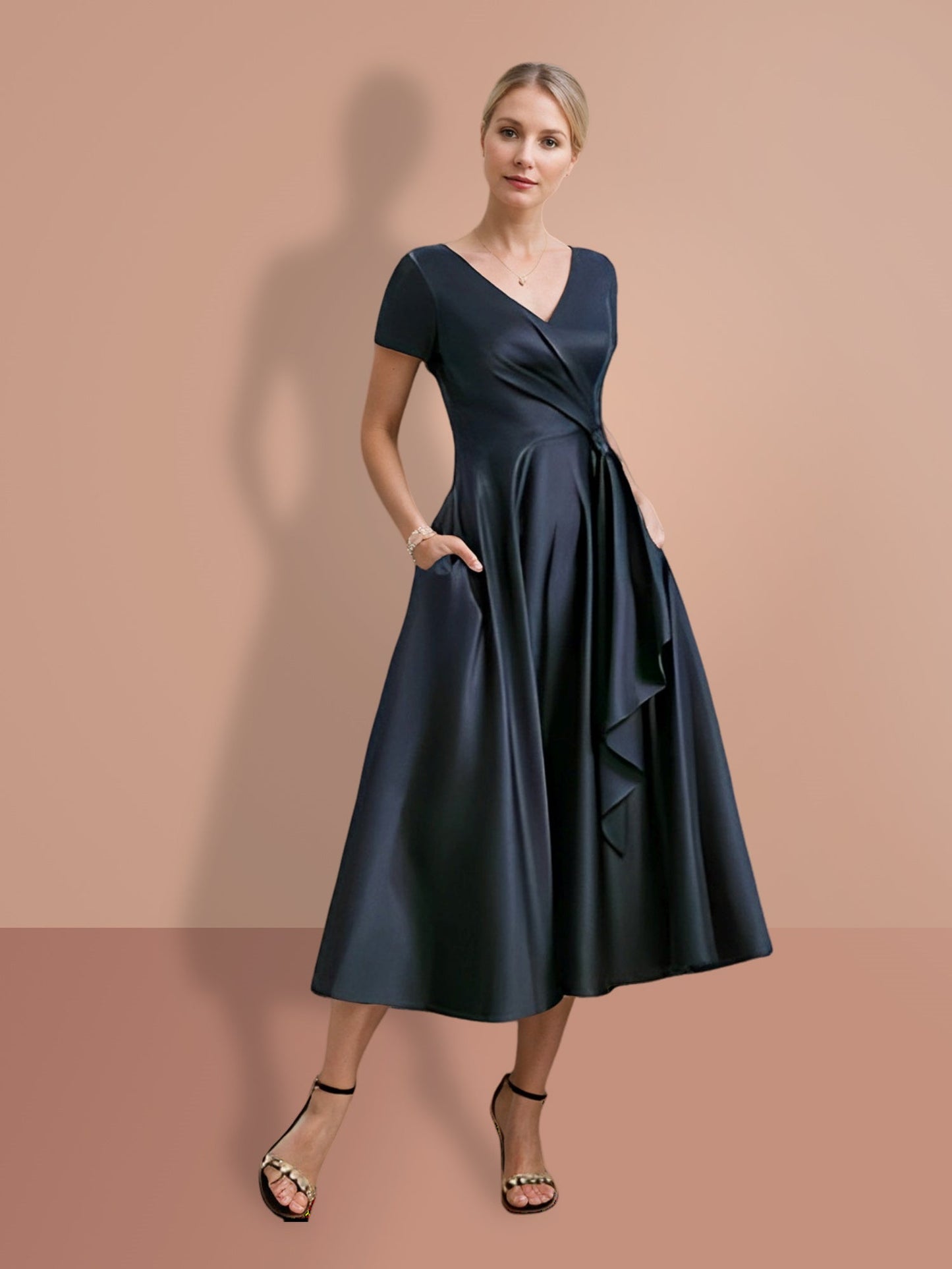 A-Line/Princess Short Sleeves V Neck Mother of the Bride Dresses