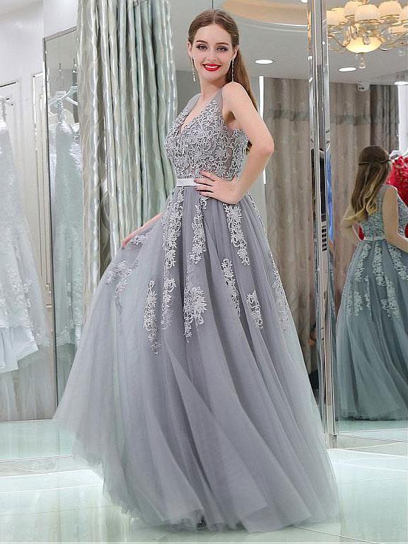 A-Line V-neck Floor-Length Tulle Appliqued Prom Dress