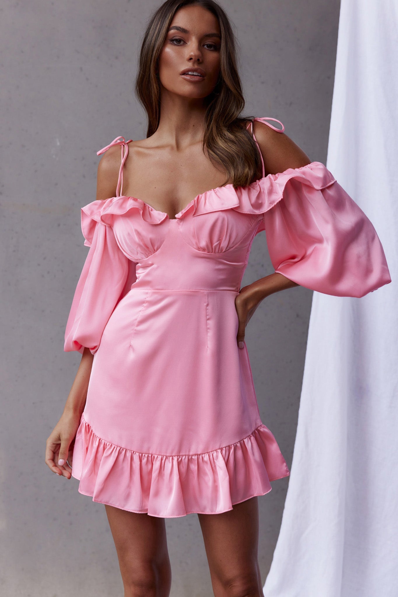 Ode To Love Sweetheart Neckline Balloon Sleeve Dress Pink