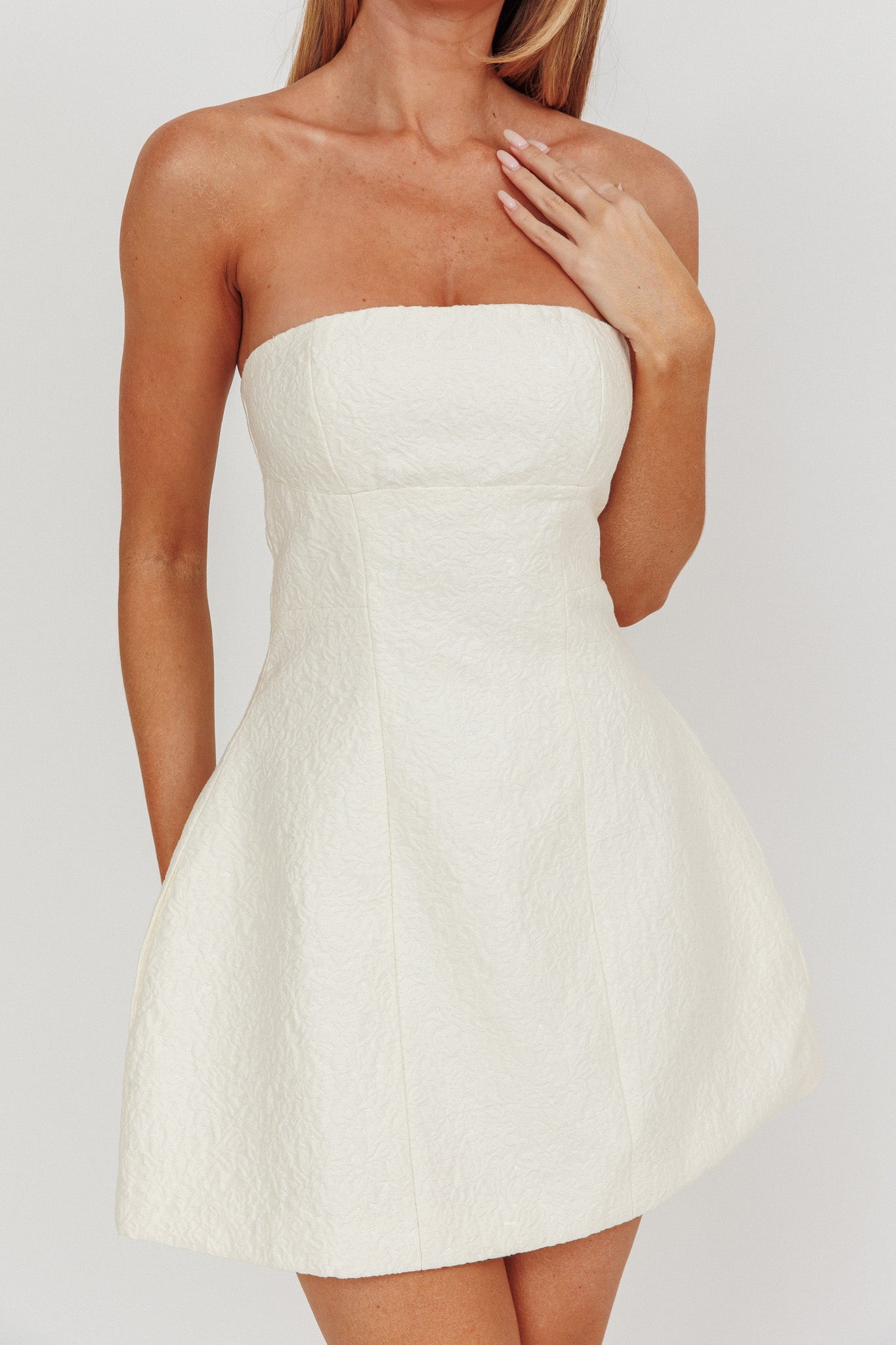 Melodic Strapless Mini Dress Cream