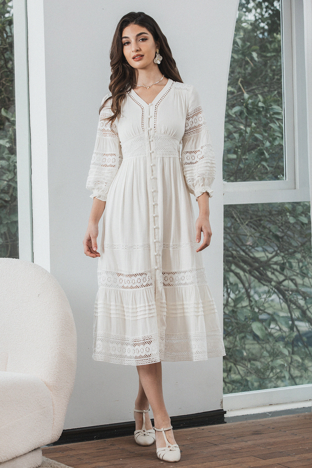 Tea-Length Lace Elegant White Graduation Dress with Long Sleeves