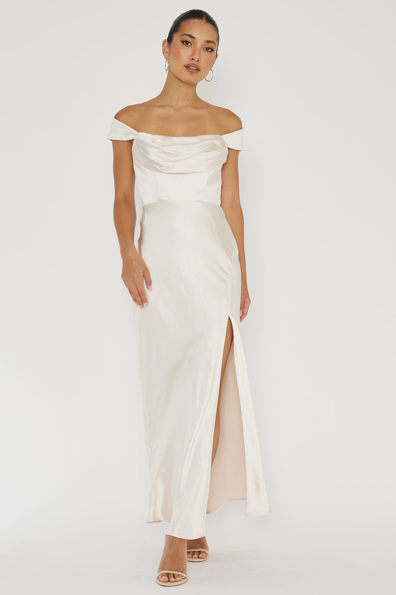 Lucinda Off-Shoulder V-Back Dress Champagne