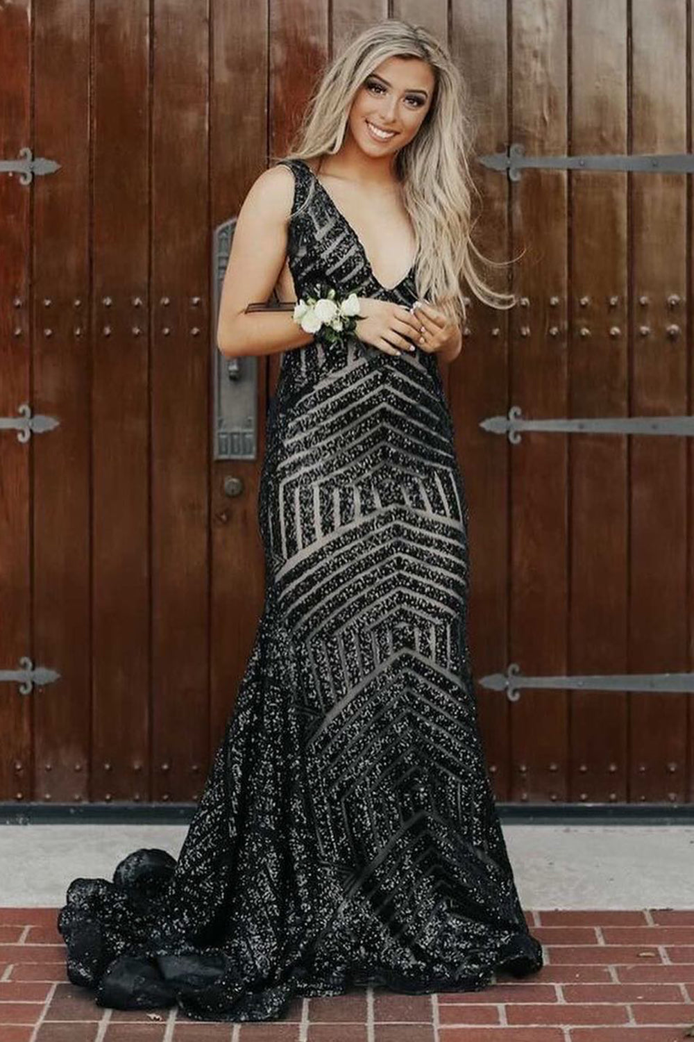 Nina |Mermaid Deep V Neck Sequins Prom Dress