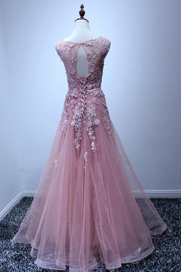 A-line Scoop-Neck Floor-Length Tulle Appliqued Prom Dresses