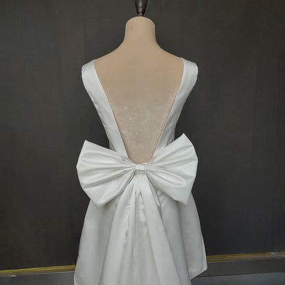 Karelia | A-Line Satin V-Neck Short Wedding Dress with Large Bow